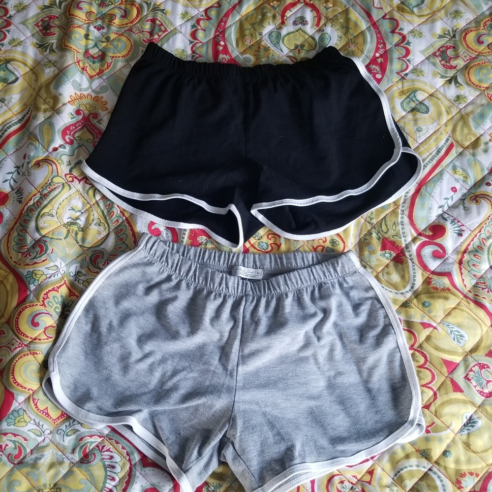 Haley & June Women's Sports Yoga Greay and black Shorts Lot of 2 Size M